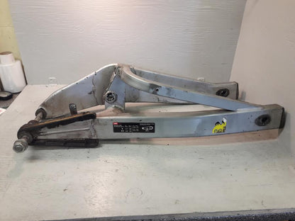 Baksidan på Sving från en Aprilia RS 125 -2017 motorcykel.