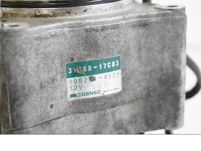 Höger sida på Generator från en Suzuki GSX-R 1100 -1992 motorcykel.