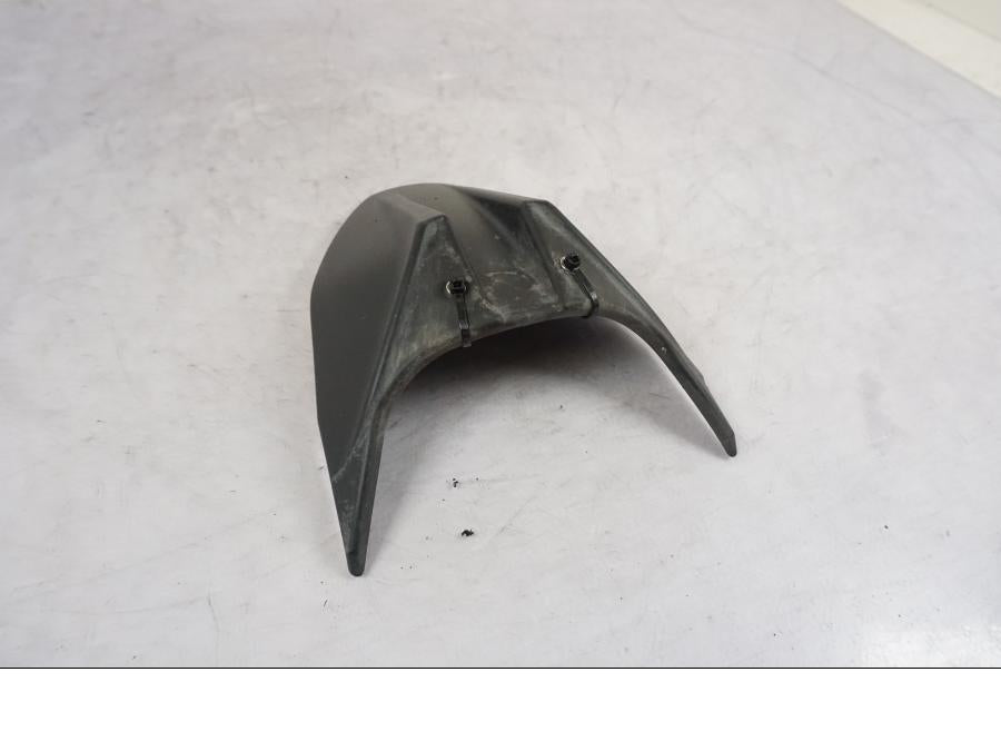 Framsidan på Svingskärm från en KTM 790 Duke -2018 motorcykel.