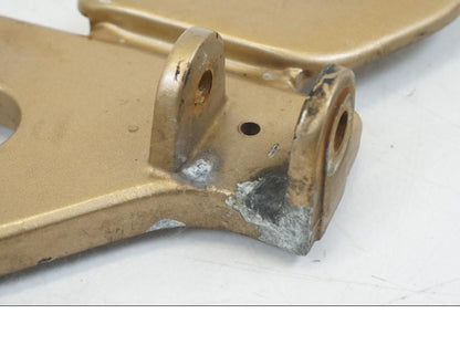 Höger sida på Fotpinnefäste från en Honda NSR 125 -1991 motorcykel.