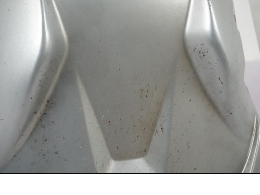 Höger sida på Motorkåpa från en BMW R 1200 GS -2018 motorcykel.