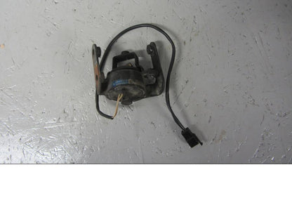 Framsidan på Dekompsolenoid från en Suzuki VS 1400 -1996 motorcykel.