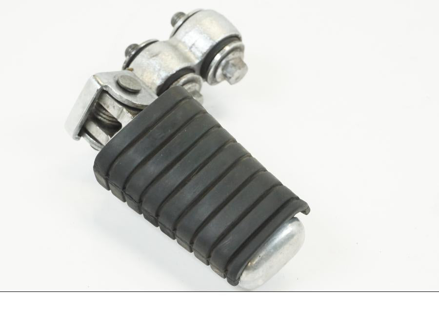 Höger sida på Fotpinne från en Yamaha XV 750 -1998 motorcykel.