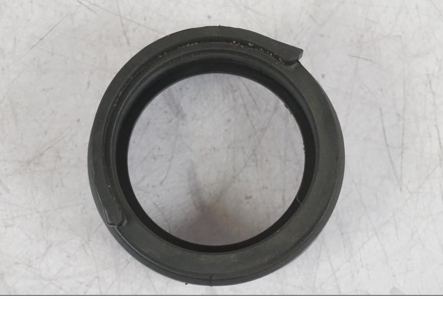 Höger sida på Insug från en BMW R 1200 GS -2018 motorcykel.