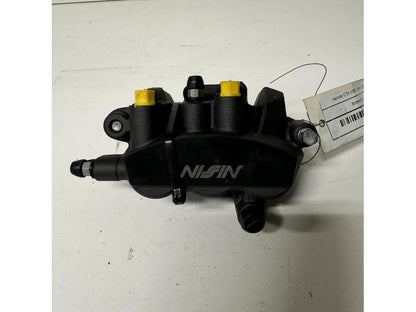 Framsidan på Bromsok från en Honda CTX 1300 -2014 motorcykel.