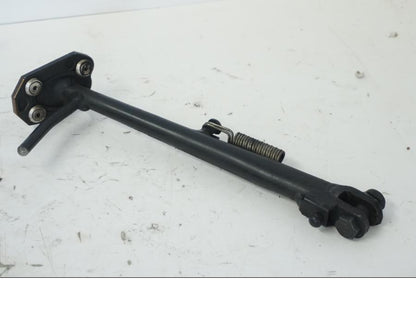 Baksidan på Sidostöd från en Kawasaki ER-6N -2012 motorcykel.