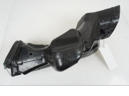 Snett uppifrån på Luftrör från en Suzuki GSX-R 1000 -2007 motorcykel.