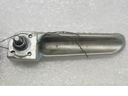 Höger sida på Fotpinne från en Yamaha YZF 1000 R1 -2001 motorcykel.