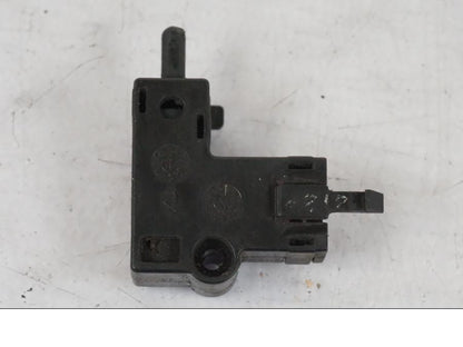 Höger sida på Kopplingskontakt från en Suzuki VL 800 -2002 motorcykel.