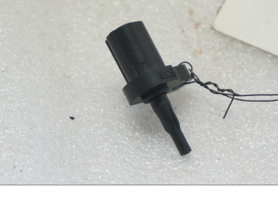 Framsidan på Luftburksensor från en Suzuki SV 650 -2016 motorcykel.