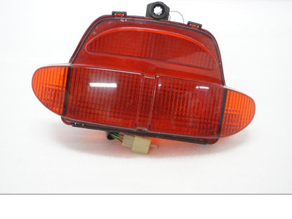 Framsidan på Baklampa från en Honda CBR 900 RR -1998 motorcykel.