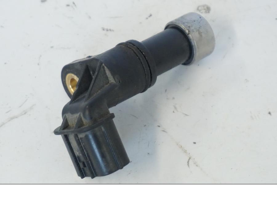 Höger sida på Hastighetsgivare från en Honda SH 300 A -2011 scooter.