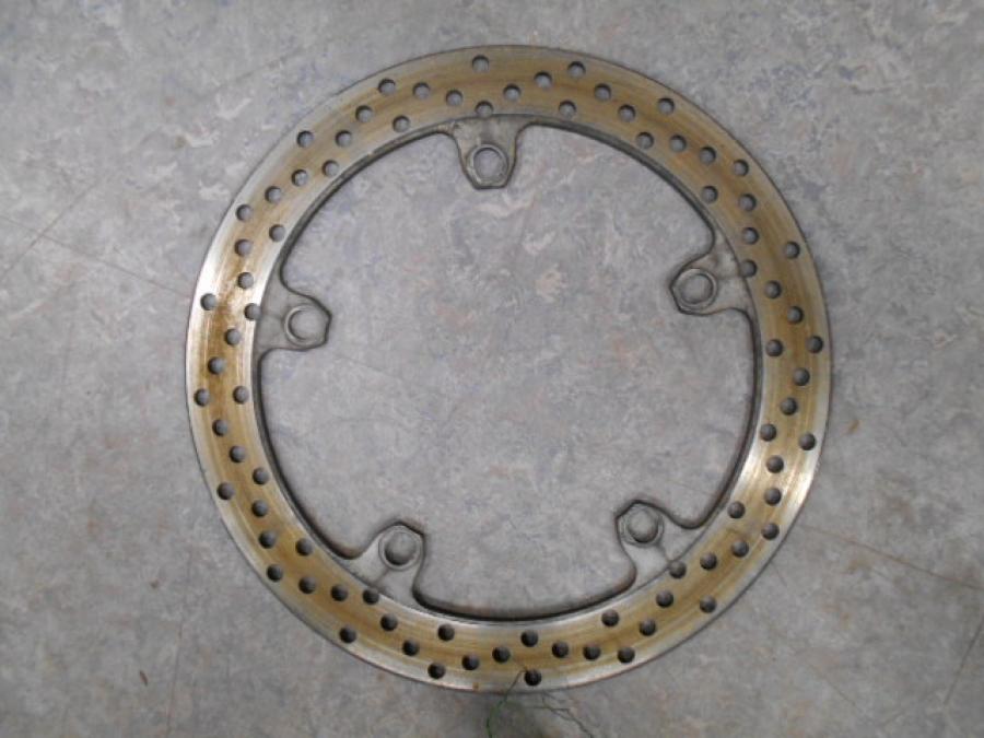 Framsidan på Bromsskiva från en BMW F 800 S -2009 motorcykel.