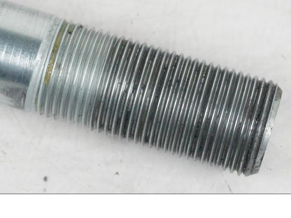 Baksidan på Axel från en Kawasaki ER-6N ABS -2010 motorcykel.