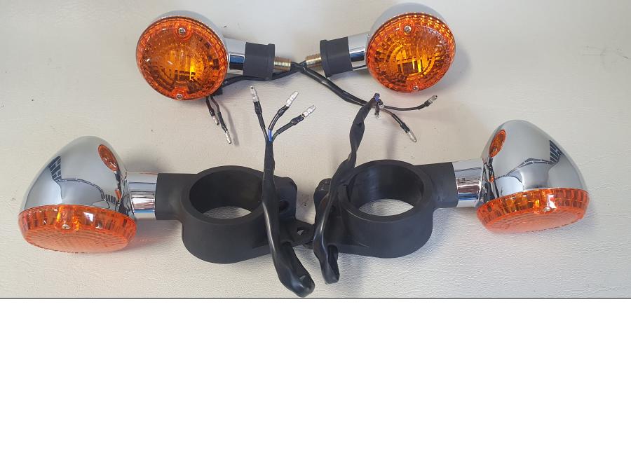 Framsidan på Blinkers från en Yamaha XV 1700 -2004 motorcykel.