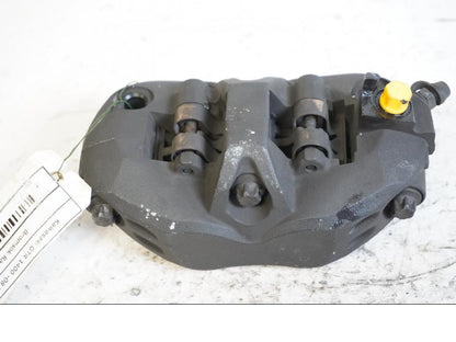 Baksidan på Bromsok från en Kawasaki GTR 1400 -2008 motorcykel.