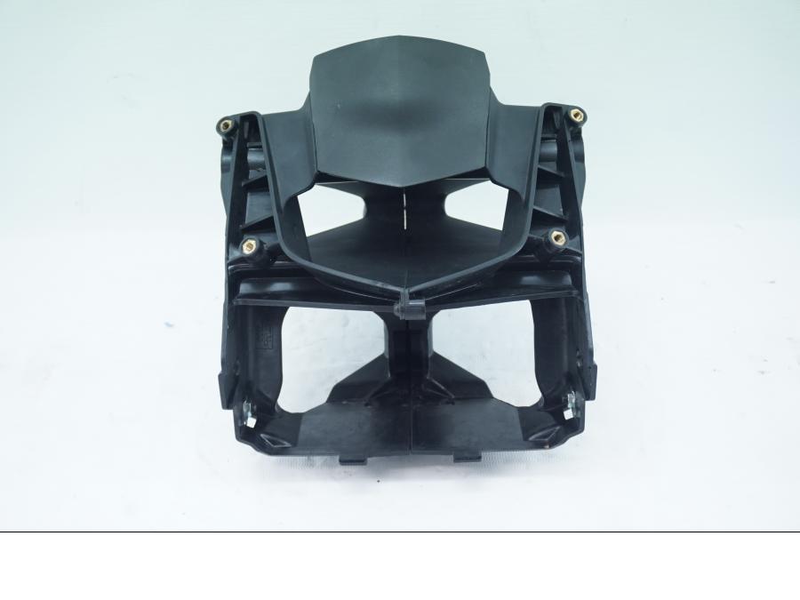 Framsidan på Toppkåpstag från en KTM RC 390 -2019 motorcykel.