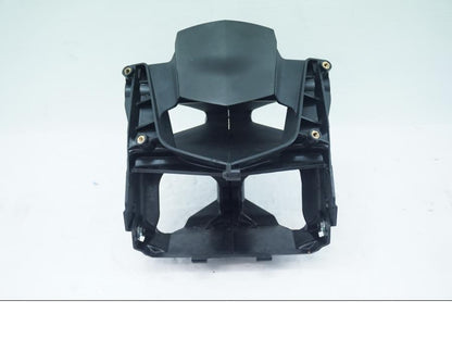 Framsidan på Toppkåpstag från en KTM RC 390 -2019 motorcykel.