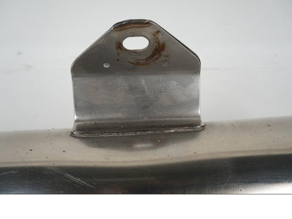 Snett uppifrån på Ljuddämpare från en Kawasaki Z 750 -2006 motorcykel.