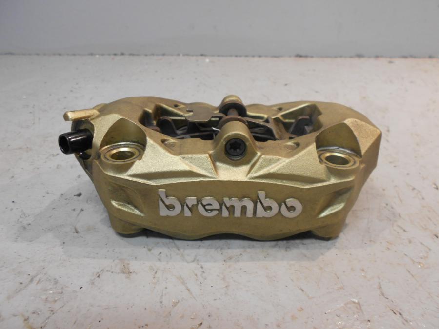 Framsidan på Bromsok från en Aprilia Tuono V4R -2016 motorcykel.