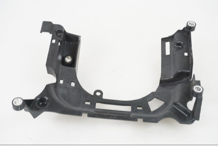 Höger sida på Fäste från en H-D Adventure Pan America Special RA1250S -2021 motorcykel.