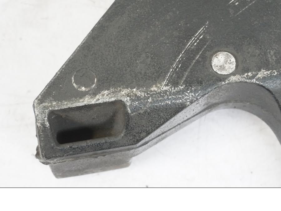 Höger sida på Bromsoksfäste från en Honda CBR 1000 F -1999 motorcykel.