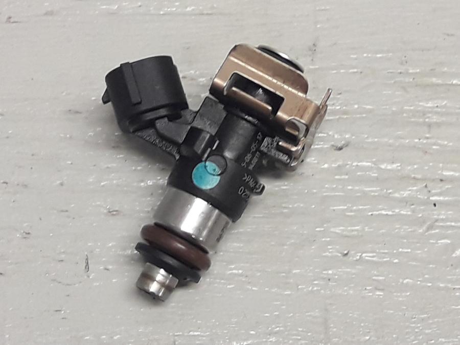 Framsidan på Spridare från en KTM 125 Duke -2017 motorcykel.