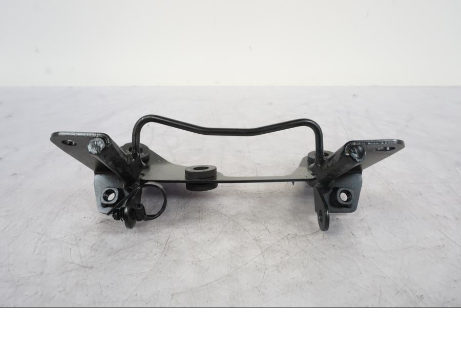 Extrabild1 på Instrumentfäste från en Kawasaki Z 800 -2014 motorcykel.