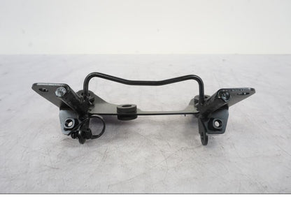 Extrabild1 på Instrumentfäste från en Kawasaki Z 800 -2014 motorcykel.