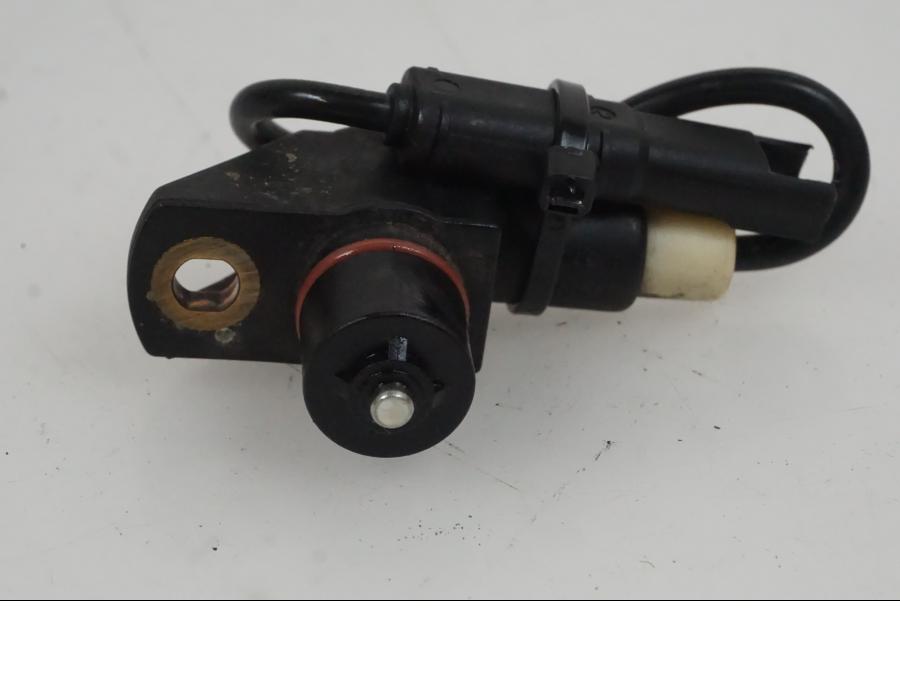 Baksidan på Vevaxelsensor från en BMW R Ninet -2017 motorcykel.