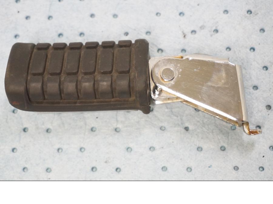 Framsidan på Fotpinne från en Honda GL 1200 -1987 motorcykel.