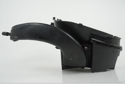 Baksidan på Luftburk från en BMW F 650 CS -2002 motorcykel.