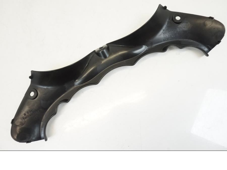 Vänster sida på Instrumentplast från en Suzuki GSX 1300 R -2017 motorcykel.