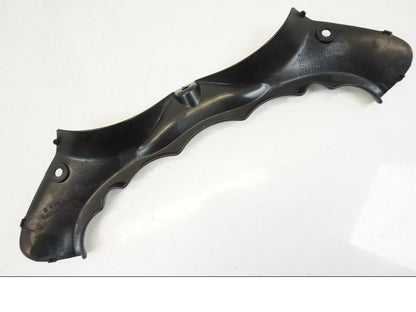 Vänster sida på Instrumentplast från en Suzuki GSX 1300 R -2017 motorcykel.