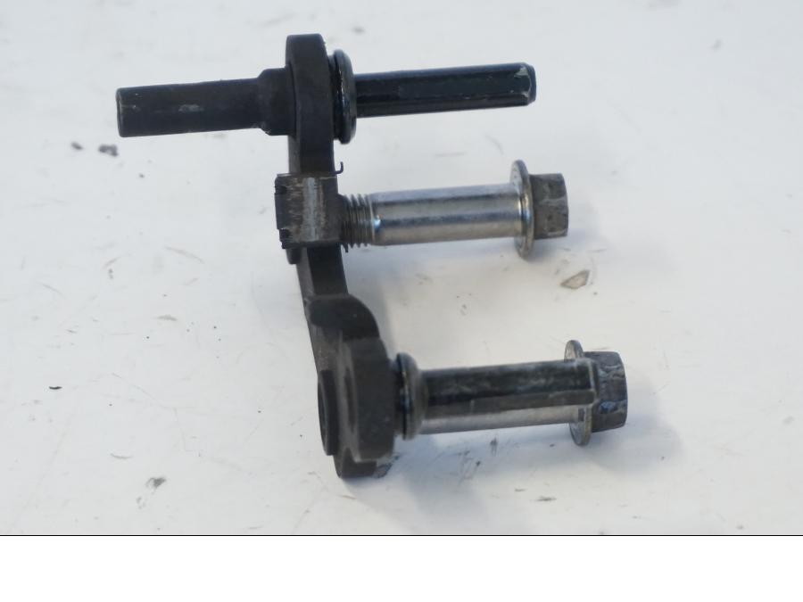 Höger sida på Bromsoksfäste från en Kawasaki ER-6N -2012 motorcykel.