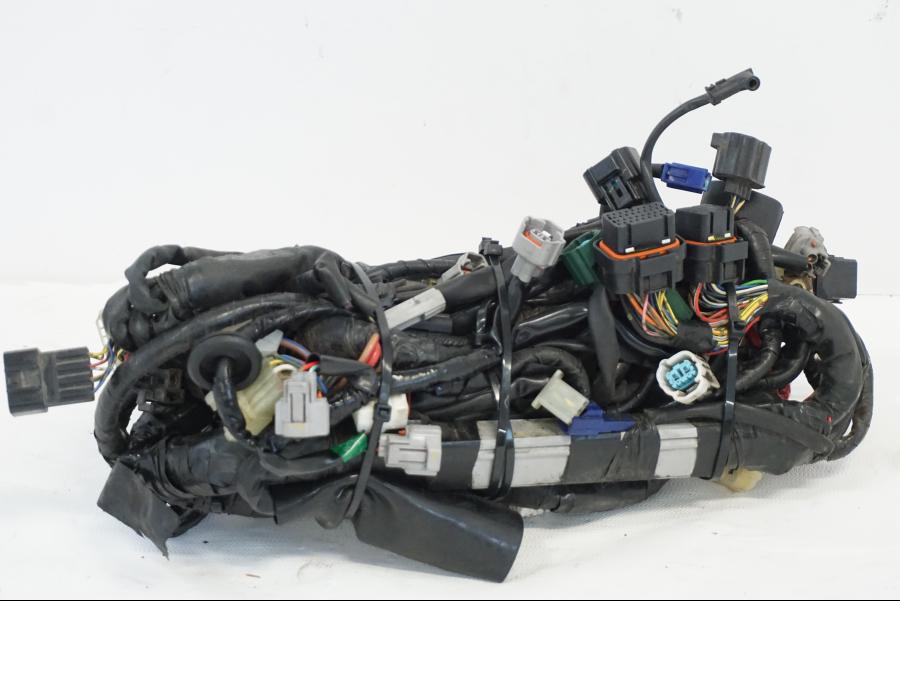 Baksidan på Kabelstam från en Yamaha YZF R6 -2006 motorcykel.