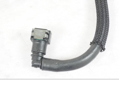 Baksidan på Bensinledning från en Yamaha MT-09 -2020 motorcykel.