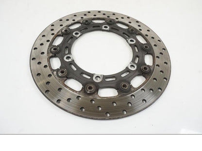 Framsidan på Bromsskiva från en Yamaha BT 1100 -2003 motorcykel.