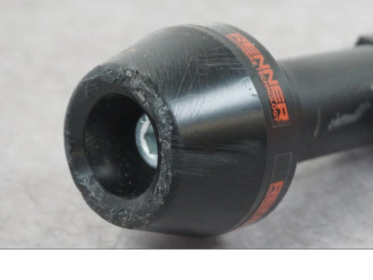 Snett uppifrån på Kraschpuckar från en Kawasaki ZX-6R -2006 motorcykel.