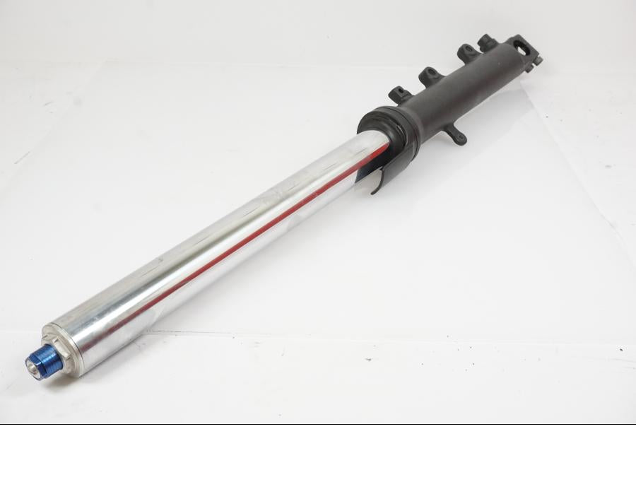 Baksidan på Gaffelben från en Yamaha YZF R6 -2006 motorcykel.