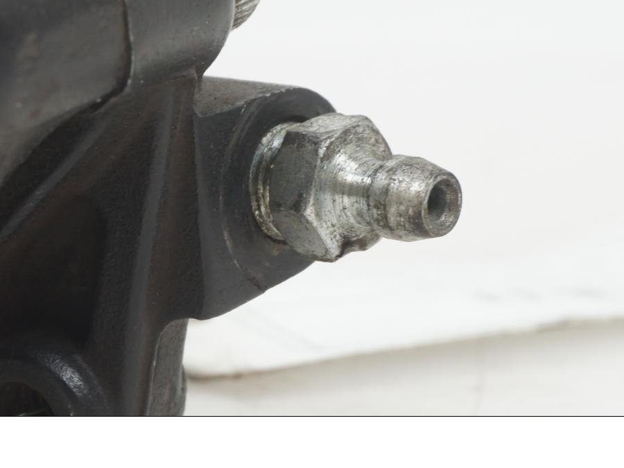 Vänster sida på Bromsok från en Piaggio MP3 250 -2006 motorcykel.