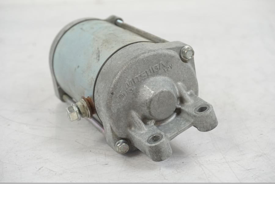 Extrabild2 på Startmotor från en Suzuki VZR 1800 -2009 motorcykel.