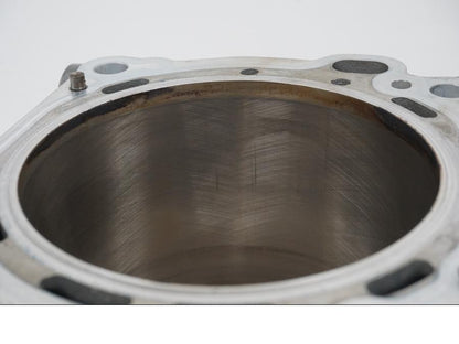 Extrabild2 på Cylinder från en KTM 1290 Super Duke R -2021 motorcykel.