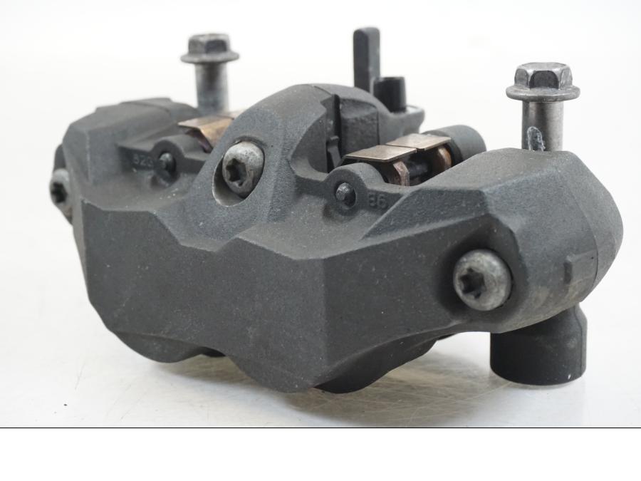 Höger sida på Bromsok från en Suzuki GSX-R 750 -2008 motorcykel.