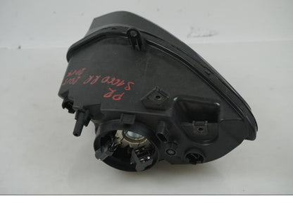 Baksidan på Strålkastare från en BMW S 1000 RR -2015 motorcykel.