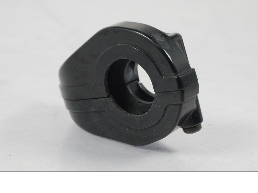 Höger sida på Gasklo från en Kawasaki ZX-6R -2005 motorcykel.