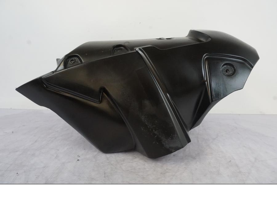 Snett uppifrån på Bensintank från en KTM 640 SM -2005 motorcykel.