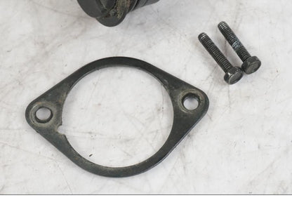 Baksidan på Bensintanksavluftare från en Buell 1125 R -2008 motorcykel.