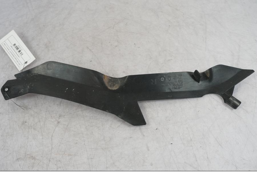 Vänster sida på Ramskydd från en KTM 1290 Super Adventure R -2018 motorcykel.