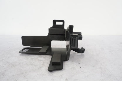 Baksidan på Behållare från en H-D Softail Sport Glide FLSB -2022 motorcykel.